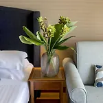 Royal Continental Hotel 4*