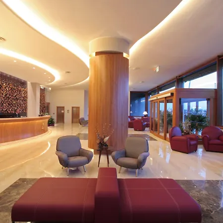 Hotel Royal Continental 4*