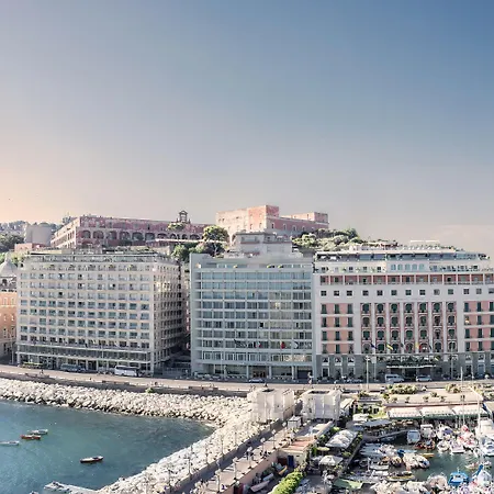 Royal Continental Hotel 4*