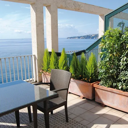 Royal Continental Hotel 4*