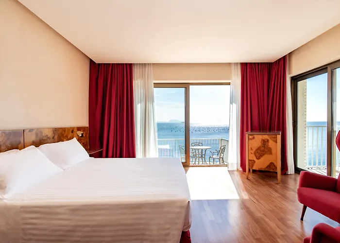 Hotel Royal Continental 4*