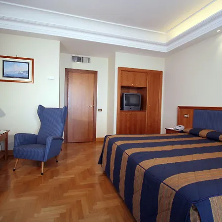 Szálloda Royal Continental Nápoly