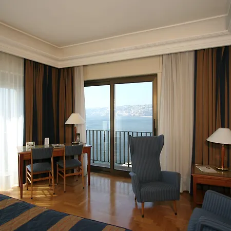 Royal Continental Hotel 4*