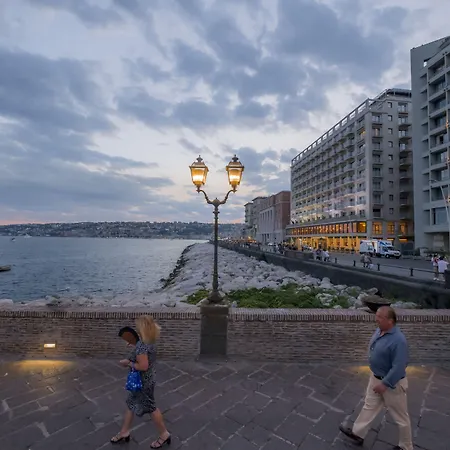 Royal Continental 4* Naples