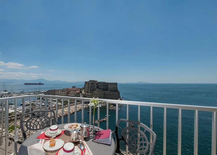 Royal Continental 4* Νάπολη