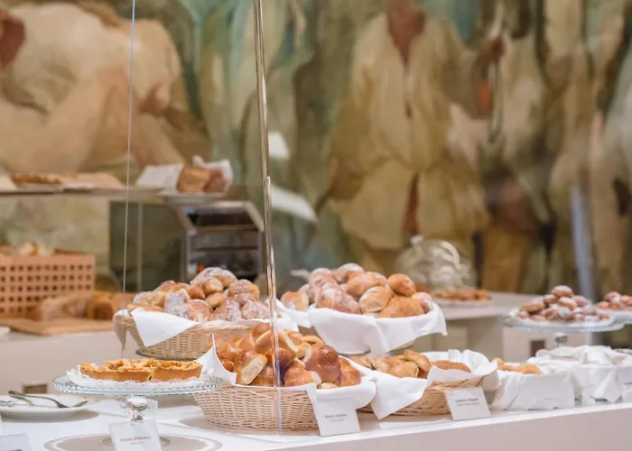 Royal Continental Naples