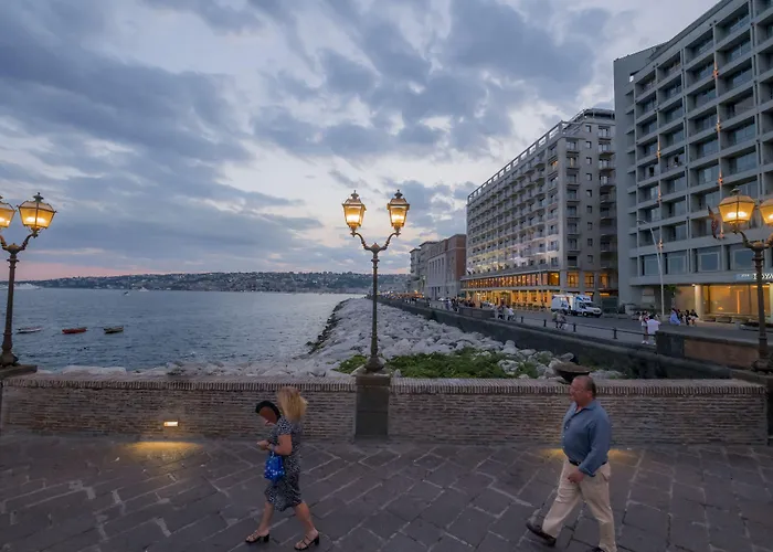 Royal Continental 4* Naples