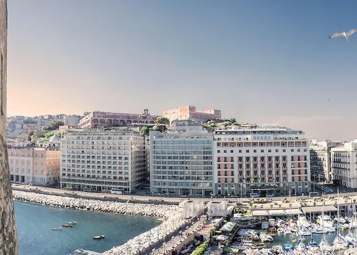 Royal Continental Отель 4*