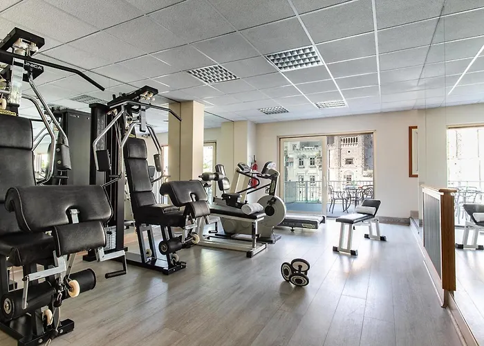 Royal Continental Hotel 4*