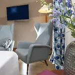 Royal Continental Otel