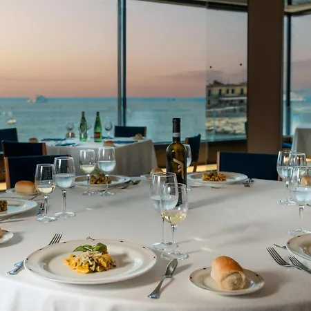 Royal Continental Naples