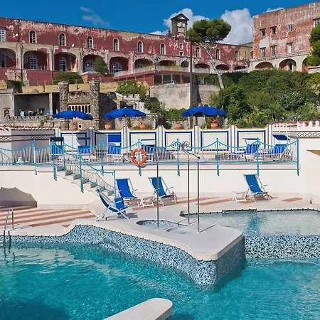 Royal Continental Naples